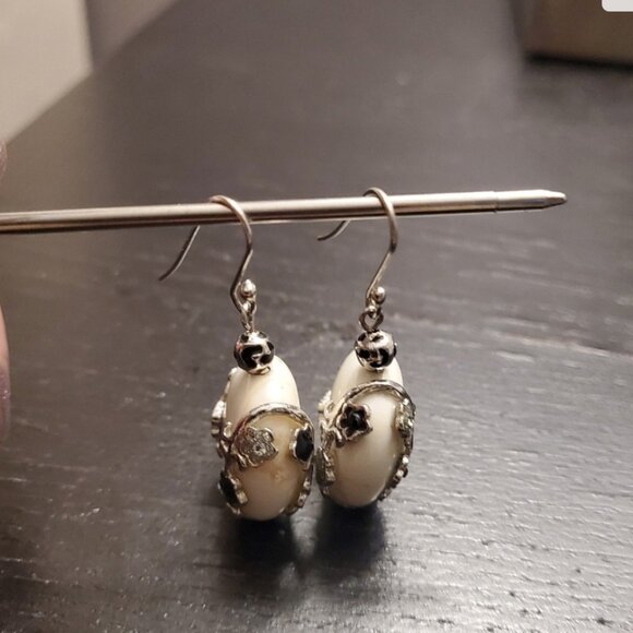 Sterling Silver earrings - Picture 1 of 2